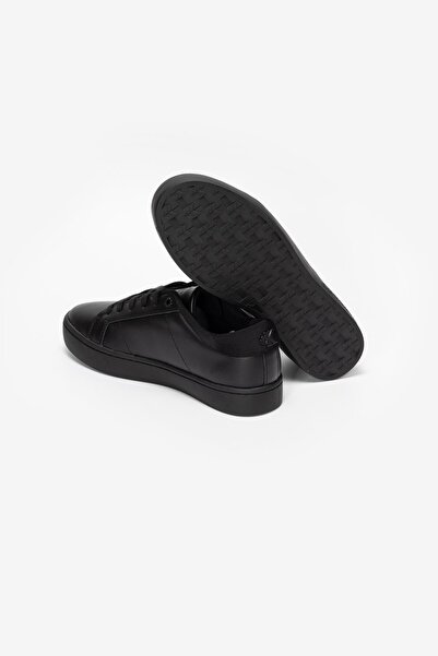 Calvin Klein Men's Black Sneakers - Logo, Lace-Up and Anti-Slip Base Ym0Ym00864-0Gt