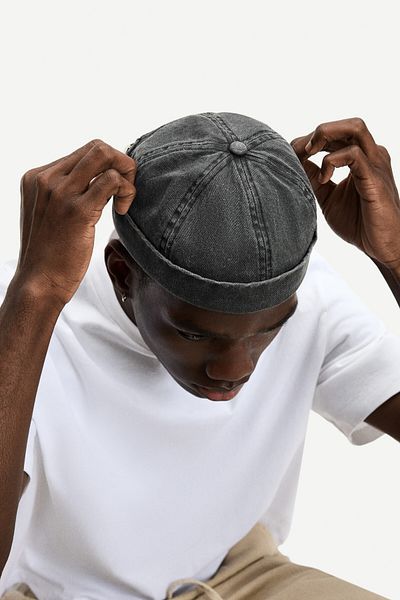 Bershka Faded-effect dock hat