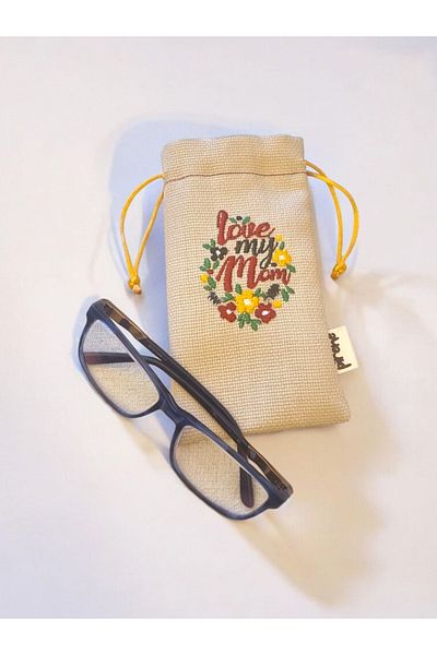 Pirene Mom Glasses Case