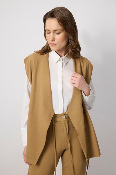 Touché Privé Linen Textured Vest Pants Suit