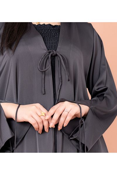 IKKXA Front Tie Open Abaya