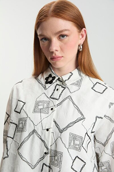 Zühre Ecru Tunic με γεωμετρικά σχέδια με αξεσουάρ T-1574