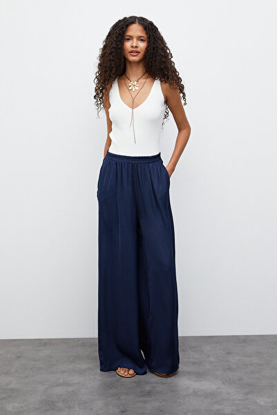 urban focus V-Neck Knitwear Undershirt