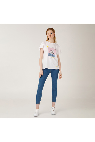 Biggdesign Faces Dreamer Women's T-shirt - Slim Design