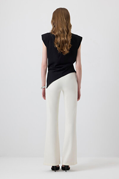 Touché Privé OMUZ PİLE DETAYLI BLUZ