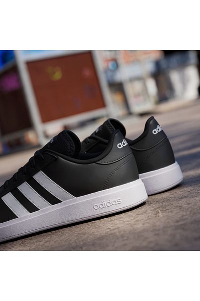 adidas Pantofi casual pentru bărbați Grand Court Base 2.0 GW9251 Negru