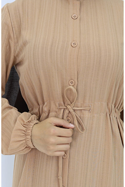 sefamerve Φόρεμα με κουμπιά και μαζεμένη φούστα σε γαλακτώδες καφέ χρώμα - 0351-03