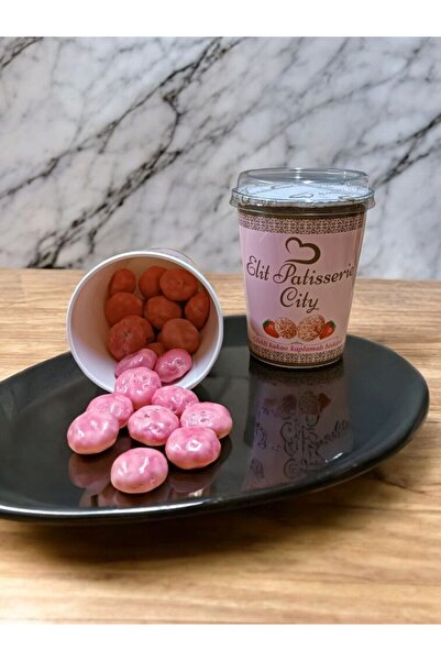 Nostaljik Lezzetler Çilekli Kakao Kaplamalı Bisküvi (140 Gr) 1 Adet