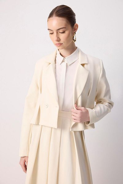 Touché Privé PLEATED DOUBLE-BREASTED JACKET SKIRT SET