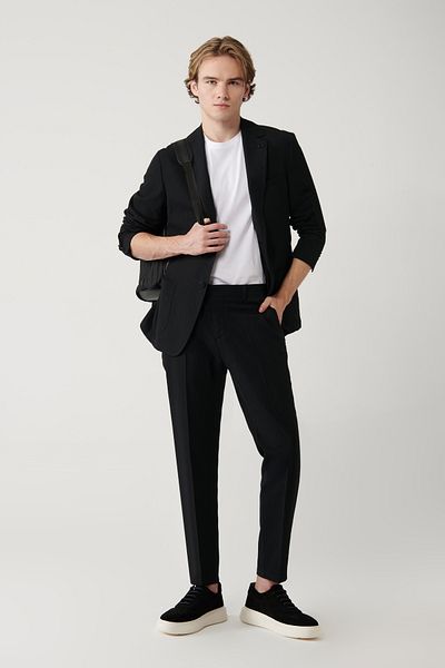 Avva Men's Black Slim Fit Elastic Waist Flexible Fabric Dobby Trousers A41Y3200