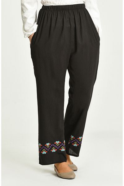 sefamerve Pantaloni brodați din viscoză 8080-04 Negru