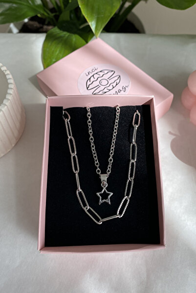 shop مجموعة من قلادة من الفضة اللون من ستار آند تشين