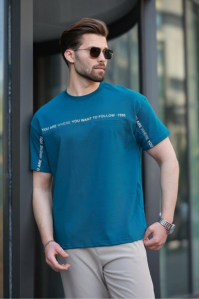 Madmext Tricou de bază cu imprimeu cu decolteu albastru petrol E7156