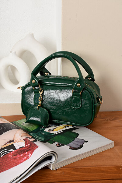 Handley Luxury Shoulder Bag with Cross Strap