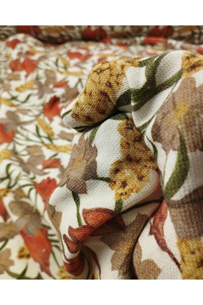 Kumaş Parça نسيج ناعم ومرن من زهرة الرمان والمينك باللون الأخضر العرض: 130