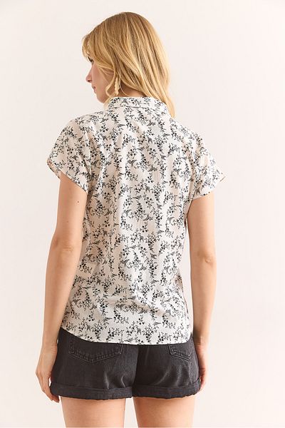 Olalook Women's Tiny Flower Black Flared Linen Bat Shirt Gml-19001317