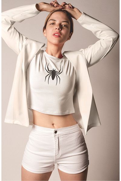 Fuddy Moda Minimal Spider Printed Crop Top, Γυναικεία Crop Μπλούζα με θέμα Spider