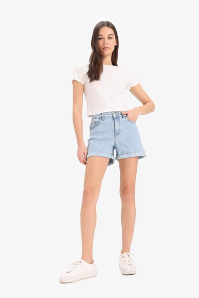 DeFacto Pantaloni scurți din denim cu talie înaltă, spălați cu buzunar, cu picioare înguste E0702AX25SM