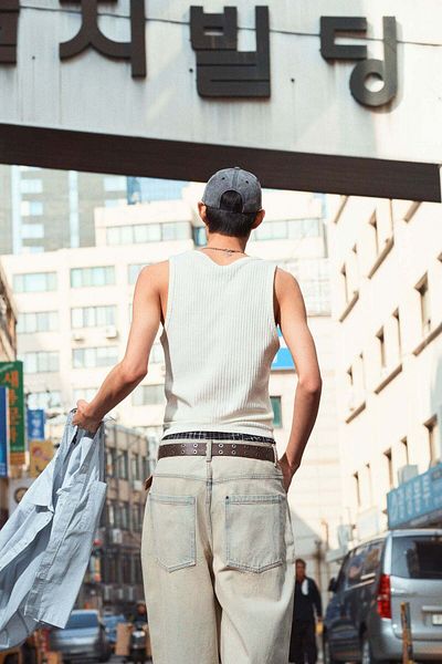 H&M بلوزة صدرية مضلعة بقصّة Slim Fit