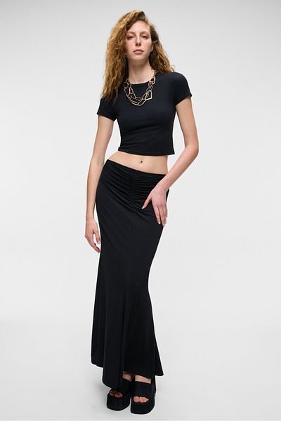 GRIMELANGE Perssore Women's Crew Neck Short Sleeve Black T-Shirt