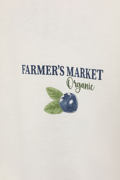 Quzu Blueberry Printed T-Shirt Ecru