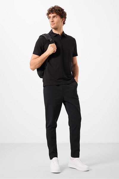 TOMMY LIFE Μαύρο ανδρικό παντελόνι Chino με υφαντό ελαφρύ, ελαστικό, κανονική εφαρμογή - 82180