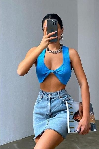 lovebox Bluză crop pentru tricotaje cu cravată în față albastră pentru femei 6572