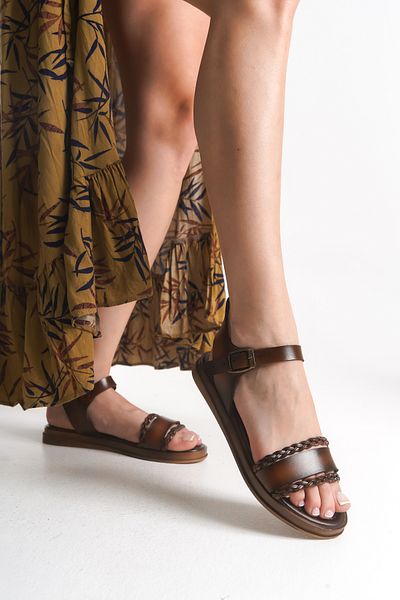 Lively Stylish Sandals - Flat