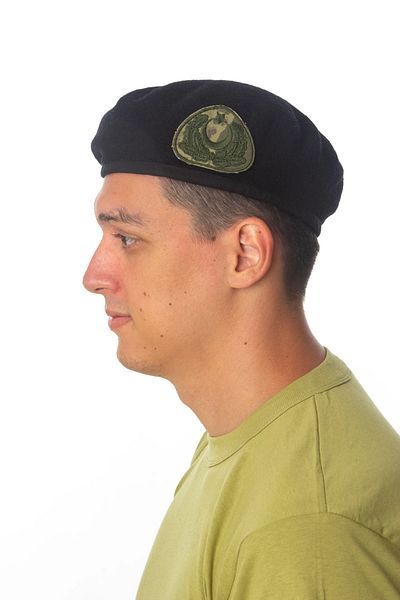 İZMİR ASKERİ MALZEME Black Beret with Black Color Cockade Karaci Black Beret