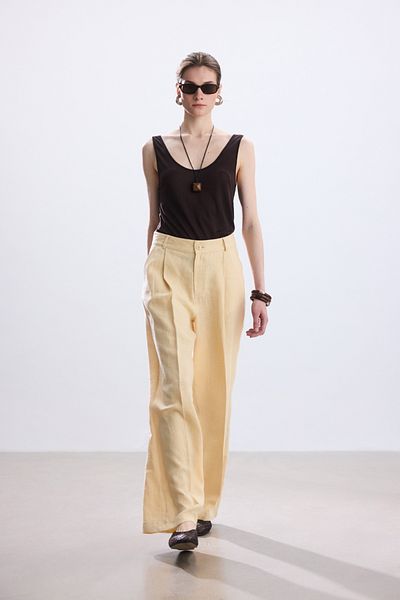 BE BLUE Butter Plissed Linen Pants