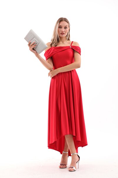 FARİKA Omuz Detaylı Asimetrik Maxi Kırmızı Saten Rüya Abiye Elbise | Gece Şıklığı Düğün Nişan Davet