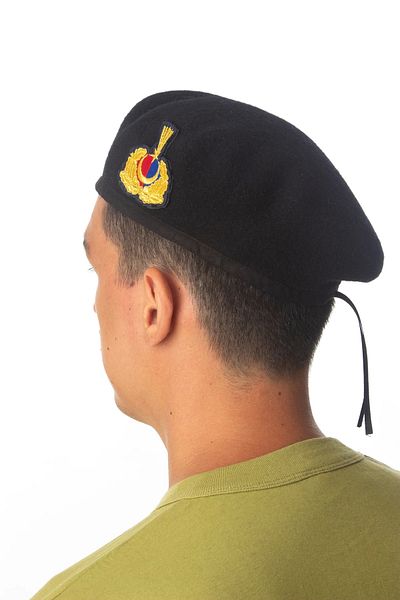 İZMİR ASKERİ MALZEME Gendarmerie Black Colored Cockade Officer External Side Beret