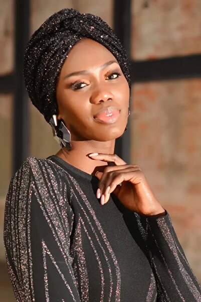 ladrans Küçük Pullu Siyah Dolgusuz Bone