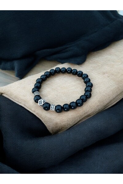 🔸 “Symbol of Stability” – Black Onyx Natural Stone Power Bracelet