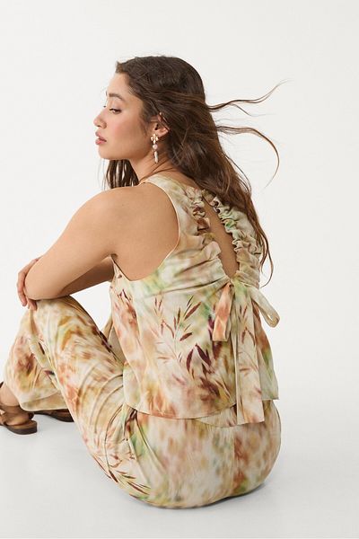Stradivarius Flowing Printed Linen Blend Top Adha