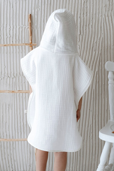 Tuğba Kuğu 4 Layer Muslin Poncho - Letter Series - Little Lion - Letter R