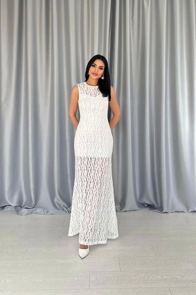Butik White Lace Sleeveless Dress
