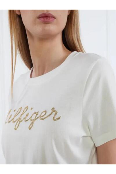 Tommy Hilfiger Women's Th Chest Logo T-Shirt