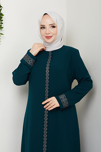 Efelif Zümrüt Boydan Fermuarlı Papatya Işlemeli Büyük Beden Ferace