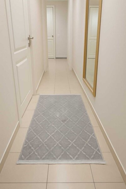 KARAR HALI 80x150 ÖLÇÜSÜNDE KREM-GRİ RENGİNDE AKRİLİK SATEN BAMBU YOLLUK