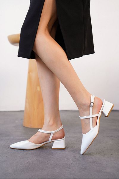 GOFFSHOES Women's Franco Low Heeled Shoes - White-Patent Patent