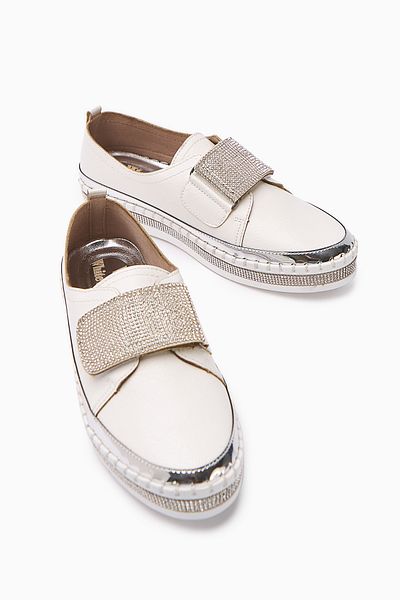 Limoya Valmira White Velcro Stone Detailed Women's Casual Shoes
