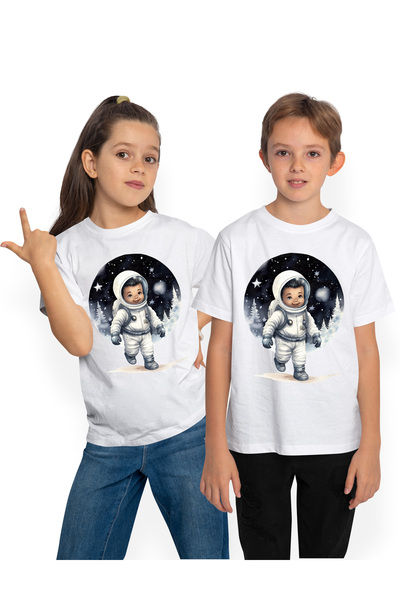 StoryGift Romania Tricou Copii cu un copil de culoare in costum de astronaut,...