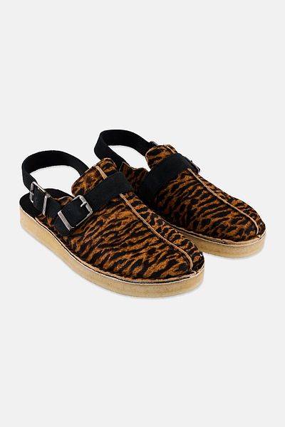 CLARKS حذاء نسائي من Trek بإغلاق قابل للتعديل، متعدد الألوان