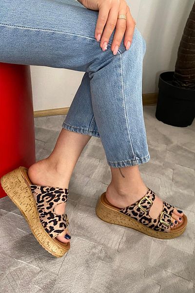 Preshley Women's Nora Leopard Pattern Double Band Thick Cork Sole Orthopedic Sandals Slippers K-270