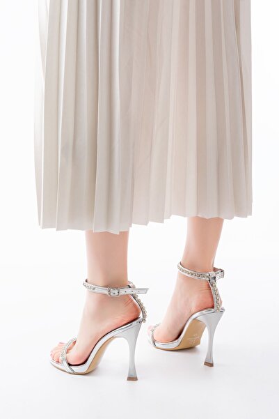Evla Shoes A-30 Gümüş Taş Aksesuarlı Platformlu Topuklu Kadın Terlik