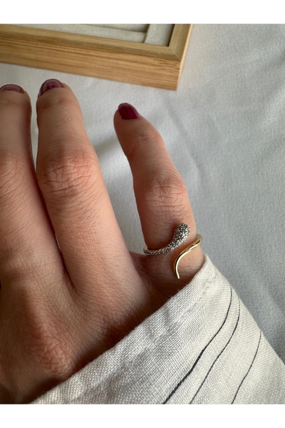 ringbox Çift Renkli Taş Detaylı Yılan Serçe Parmak Yüzüğü
