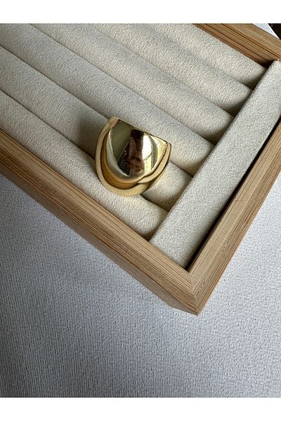 ringbox Gold Large Curved Oval Ring