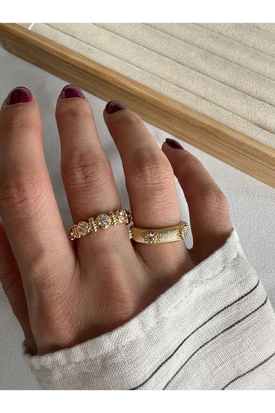 ringbox Gold Dot Detailed Ring Set of 2
