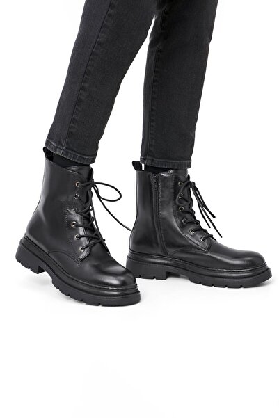 Tchibo حذاء نسائي من الجلد برباط، أسود